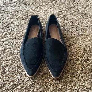 I have too many shoes and need to clean out my closet!